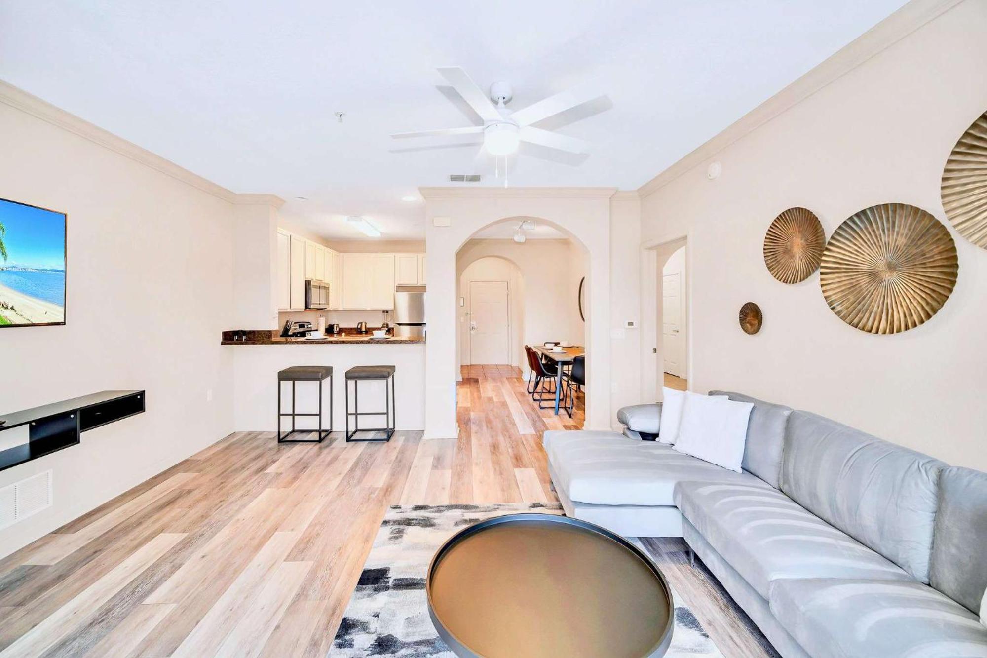 Ferienhaus Luxury 2br - Pool & Hot Tub - Near