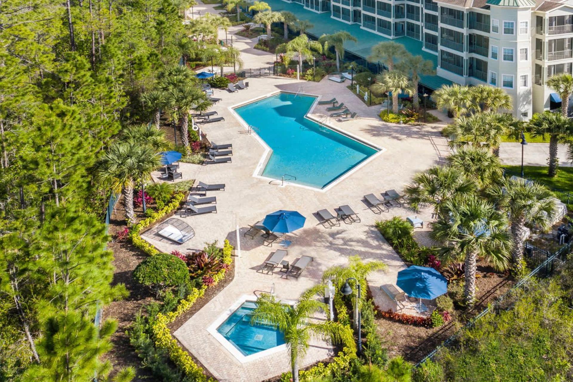 Hébergement de vacances Luxury 2br - Pool & Hot Tub - Near